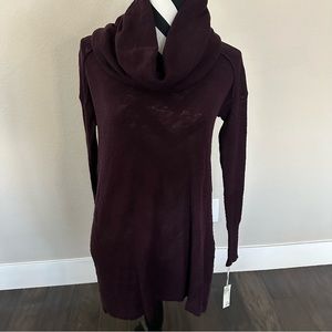 Kaisely || dark purple cowl neck sweater tunic